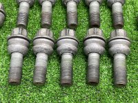 Volkswagen / Touareg / Болт колесный Volkswagen / Touareg / Болт колесный