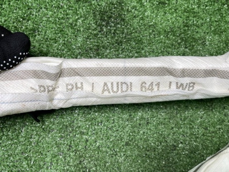 Audi / A8l / Подушка безопасности боковая
