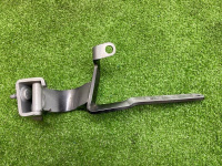 Audi / A5 / Петля крышки багажника