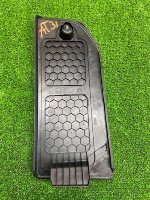 Audi / Q8 / Накладка под ногу для отдыха