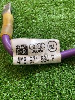 Audi / Q8 / Провод аккумулятора