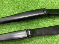 BMW / 7-Series / Поводок дворников