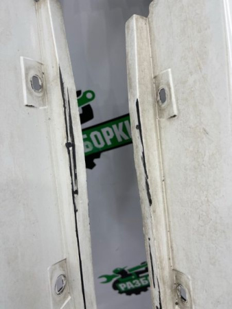 BMW / M6 / Накладка порога