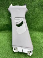 Audi / A6 / Накладка стойки