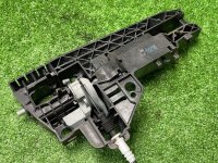 Audi / A6 / Замок двери комплект