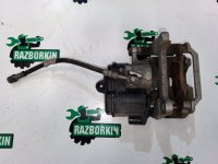 Audi / A5 / Суппорт тормозной