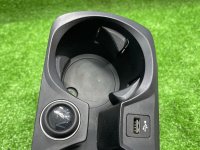 BMW / 3-Series / Подстаканник