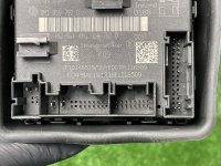 Audi / A7 / Блок управления двери