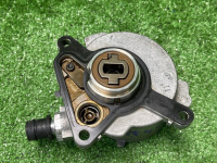 Volkswagen / Touareg / Ваккумный насос