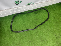 Audi / A6 / Уплотнительная резинка боковой двери