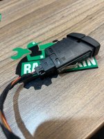 BMW / 5-Series / Кнопка аварийной сигнализации