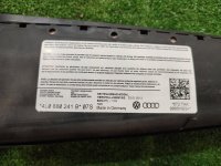Audi / Q7 / Подушка безопасности в сиденье