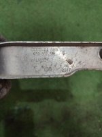 Audi / A6 / Кронштейн