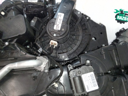 Ford / EXPLORER / Печка салона