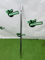 Audi / Q8 / Молдинг стекла