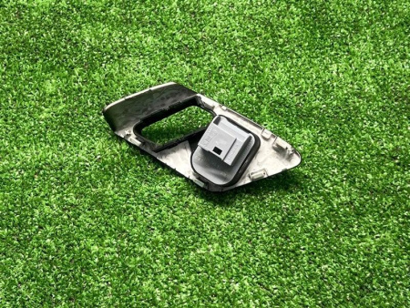 Volkswagen / Golf / Блок управления зеркалами