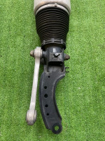 Audi / Q7 / Пневмостойка