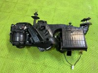 Volkswagen / Touareg / Печка салона