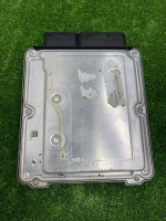 Audi / Q7 / Блок управления двигателем