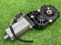 Volkswagen / Touareg / Моторчик регулировки сиденья