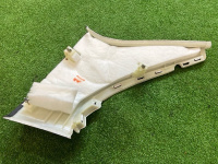 Audi / Q8 / Накладка стойки