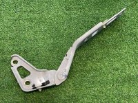 Audi / Q7 / Петля капота