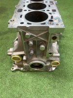 BMW / X1 / Блок цилиндров