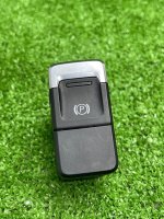 Volkswagen / Touareg / Кнопка ручника