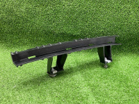 Chevrolet / Tahoe / Направляющая стекла двери