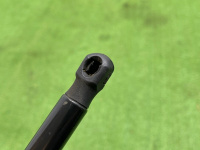 Volkswagen / Touareg / Амортизатор капота