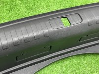 Audi / A6 / Накладка замка багажника