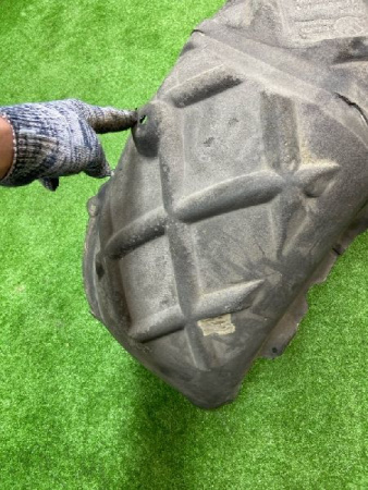 Volkswagen / Touareg / Подкрылок