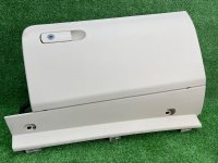 Volkswagen / Touareg / Бардачок