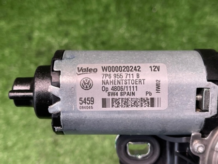 Volkswagen / Touareg / Моторчик стеклоочистителя задний