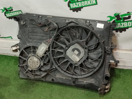 Audi / Q7 / Кассета радиаторов в сборе