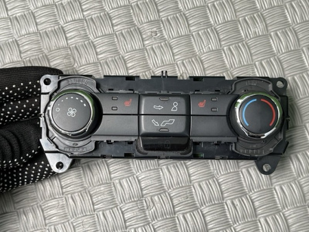 Ford / EXPLORER / Блок управления климат-контролем