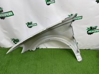 Audi / Q8 / Крыло