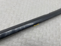 Chevrolet / Tahoe / Молдинг стекла