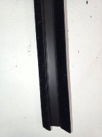 BMW / X5 / Молдинг стекла