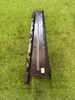 Volkswagen / Touareg / Накладка двери