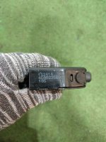 Audi / A6 / Замок капота