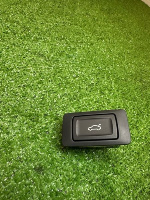 Audi / A5 / Кнопка крышки багажника