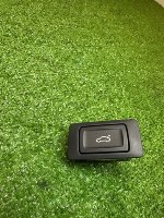 Audi / A5 / Кнопка крышки багажника