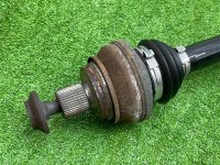 Audi / A4 / Приводной вал