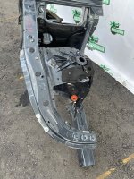 BMW / 7-Series / Лонжерон