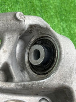 Audi / A6 / Кулак поворотный