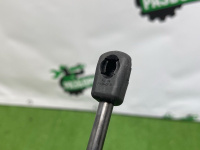 BMW / 7-Series / Петля капота