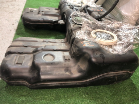 BMW / X5 / Бак топливный