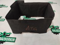 Volkswagen / Tiguan / Чехол АКБ