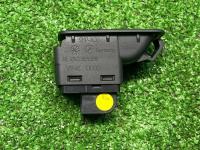 Audi / A5 / Кнопка крышки багажника